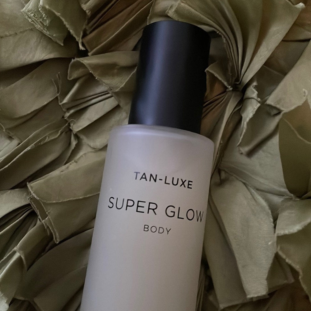 NEW Tan-Luxe Super Glow (150 mL, 5.07 fl oz)